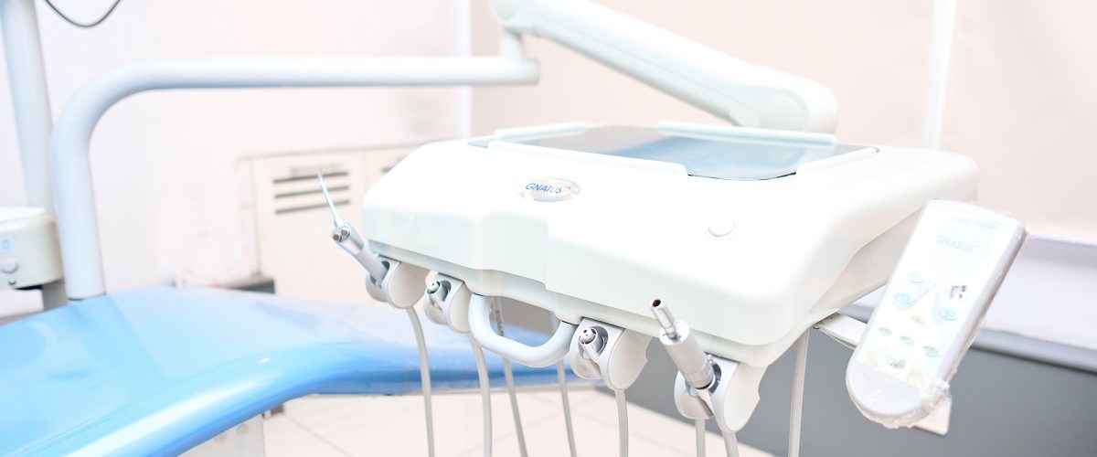 Consultorio dental higienizado y listo para atención